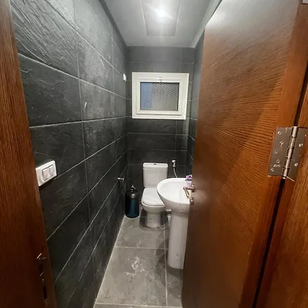 Luxury Flat Near City Stars Mallشقة غاية الفخامة جانب سيتي ستارز مول Kairo Exterior foto