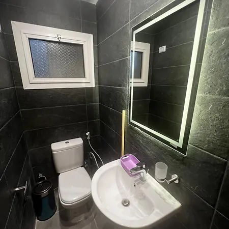 Luxury Flat Near City Stars Mallشقة غاية الفخامة جانب سيتي ستارز مول Kairo Exterior foto