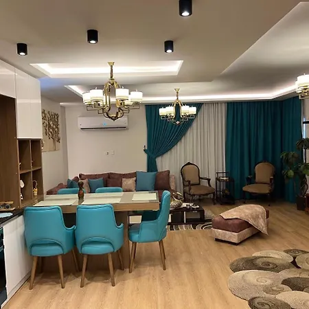 Luxury Flat Near City Stars Mallشقة غاية الفخامة جانب سيتي ستارز مول Kairo Exterior foto
