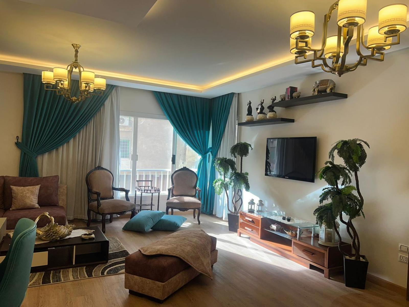 Luxury Flat Near Stars Mallشقة غاية الفخامة جانب سيتي ستارز مول Apartment *