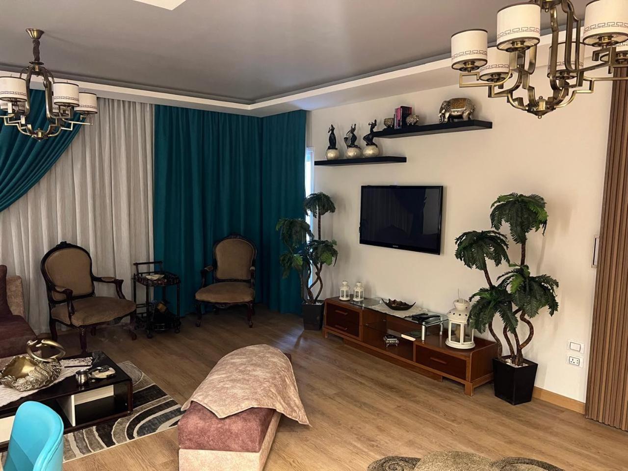 Luxury Flat Near Stars Mallشقة غاية الفخامة جانب سيتي ستارز مول Apartment Cairo