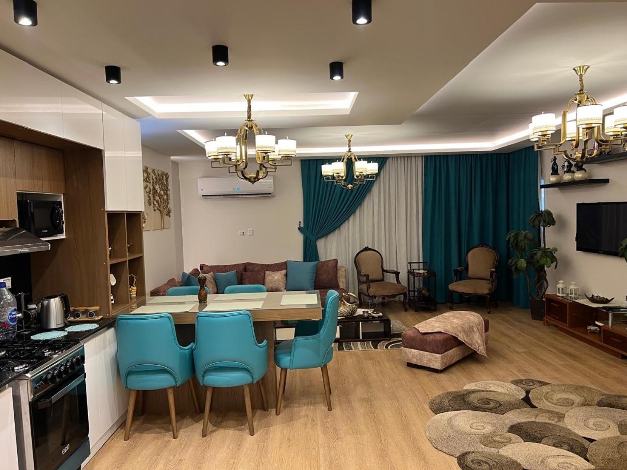 Luxury Flat Near Stars Mallشقة غاية الفخامة جانب سيتي ستارز مول Apartment Cairo